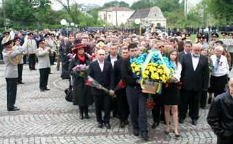 Регіонали вшанували пам'ять жертв війни