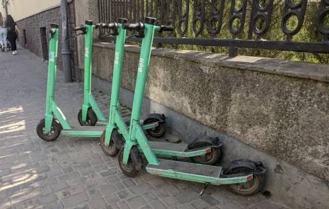 У Львові викрили шахрайську схему торгівлі електросамокатами