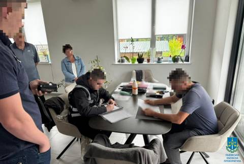 Працівник земельного кадастру дозволив незаконно привласнити ділянку біля Львова