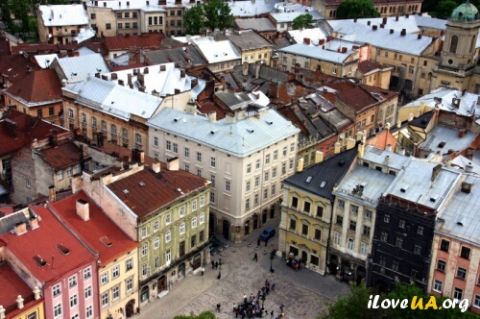 У Львові змінять схему організації руху транспорту та пішоходів у центрі міста