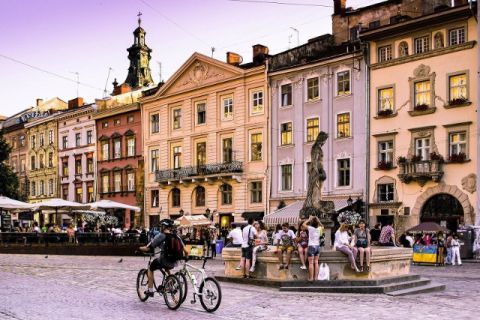 Вирушаємо за враженнями: 8 топових місць для туристів у Львові