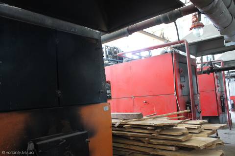 Котельня на вулиці Лесі Українки, котли, занедбаний штаб в/ч