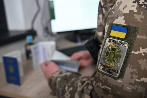 На кордоні з Польщею – черги з 50 авто