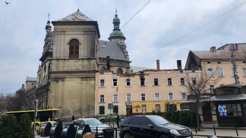 У Львові будинок, куди влучив російський безпілотник, визнали непридатним для життя