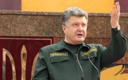 Порошенко надав доступ іноземним військам в Україну