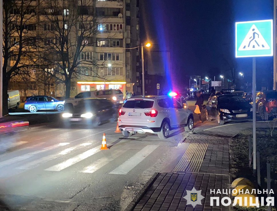 У Львові 36-річна водійка BMW збила жінку на пішохідному переході