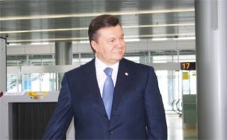 Президенту розкритикував роботу дозвільних центрів на Львівщині