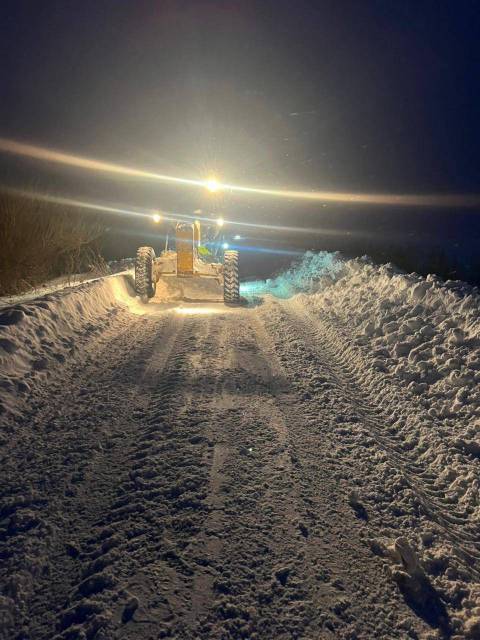 На дороги Львівщини виїхали понад 120 одиниць снігоприбиральної техніки