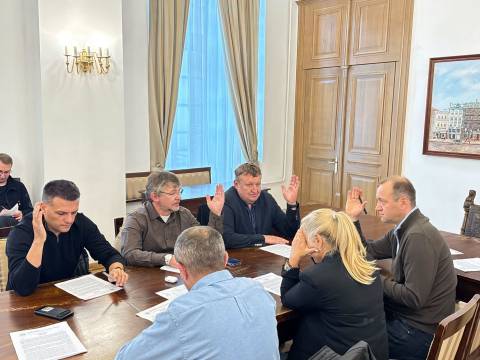 Депутати погодили допомогу постраждалим внаслідок ракетних ударів та відновлення пошкоджених будинків