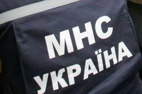 У Львові рятувальники допомагали міліції відчиняти квартиру, де помер чоловік