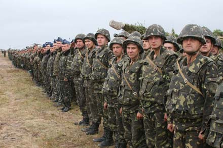 Більше сотні бійців тероборони вирушили зі Львова на Донбас