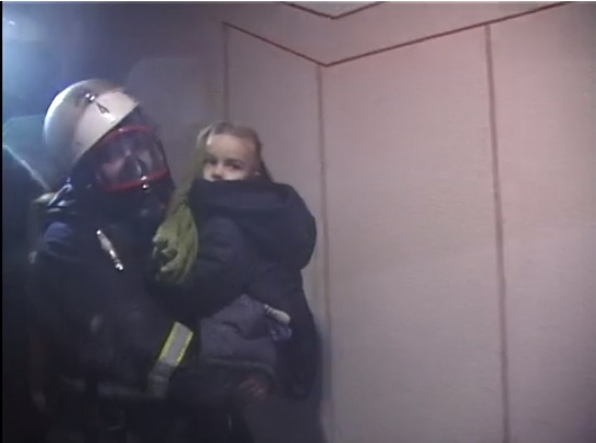 Під час пожежі на вулиці В.Великого у Львові пожежники врятували дитину та 6 дорослих