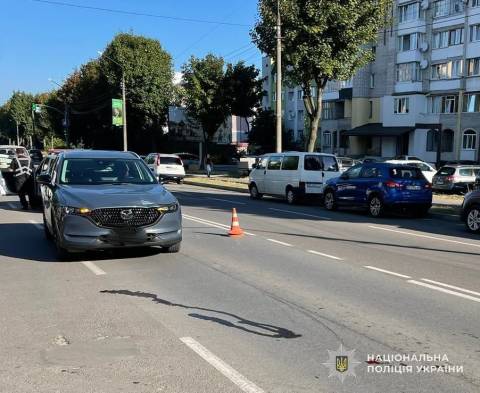У Новояворівську водій Mazda CX-5 збив пішохода