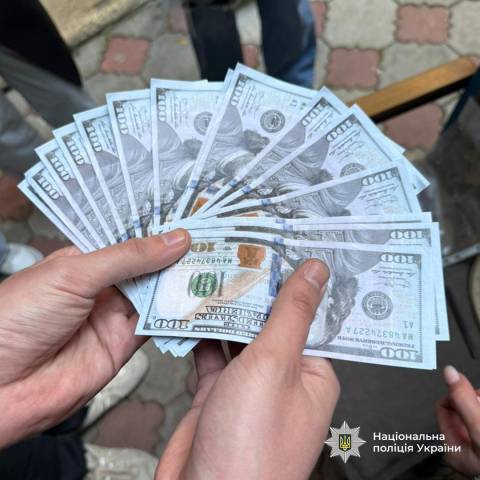 Львівського адвоката викрили на хабарі у 2000 доларів