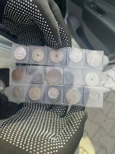 На кордоні з Польщею виявили дві колекції стародавніх монет