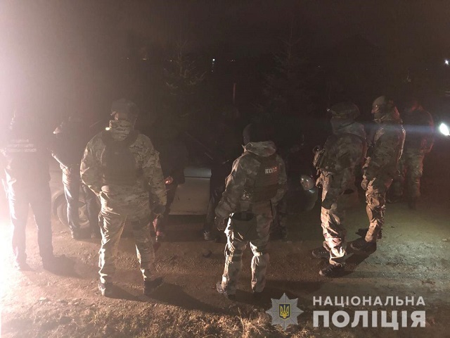 У Дрогобичі в ніч на Старий новий рік 4 чоловіків обікрали житловий будинок