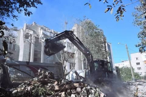 Семеро львів'ян, які постраждали через російську ракетну атаку, продовжують перебувати у лікарнях