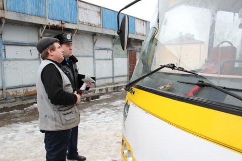 256 несправних пасажирських автобусів виявили на Львівщині