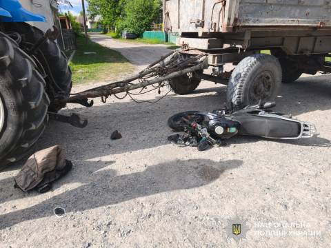 На Золочівщині тракторист збив підлітка на мотоциклі