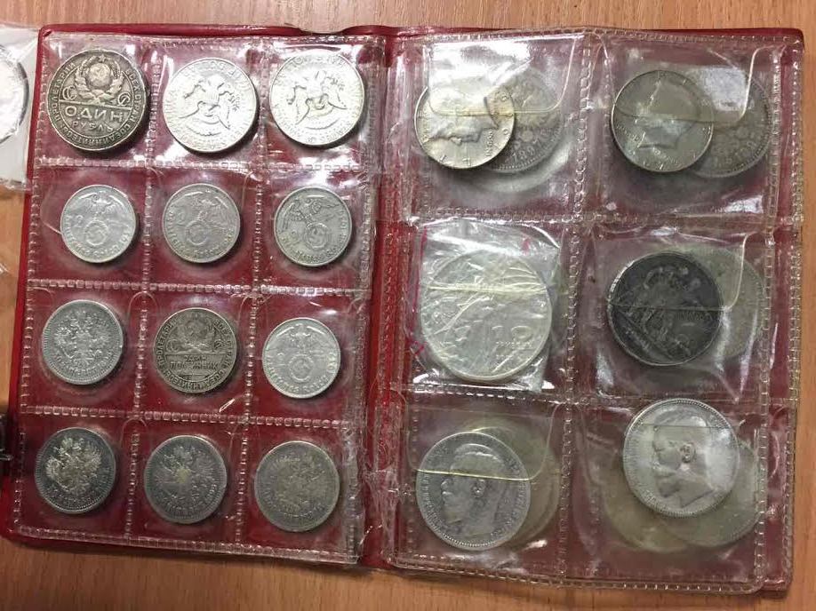 Канадієць намагався вивезти з України старовинні монети