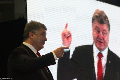 Порошенко присвоїв звання львівським медикам