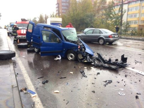 Внаслідок ДТП у Львові загинуло двоє людей