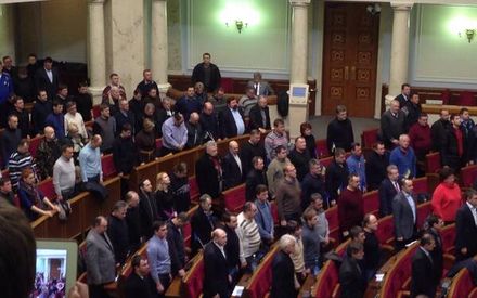 Екстрене засідання Верховної ради відкрив Руслан Кошулинський