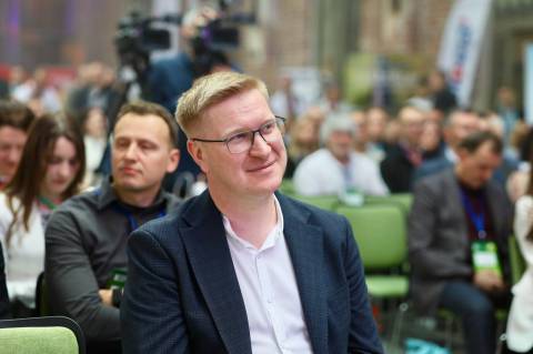 Керівник департаменту економічної політики ЛОВА у серпні отримав понад 80 тисяч зарплати