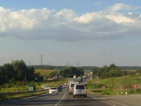 На Львівщині
дрони влучили у два об'єкти критичної інфраструктури 