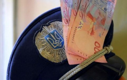 Офіцера поліції затримали на хабарі у Львові