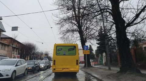 У Львові змінили схему руху двох маршруток та створили новий автобусний маршрут