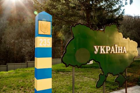 На кордоні з Польщею – черги з 115 авто