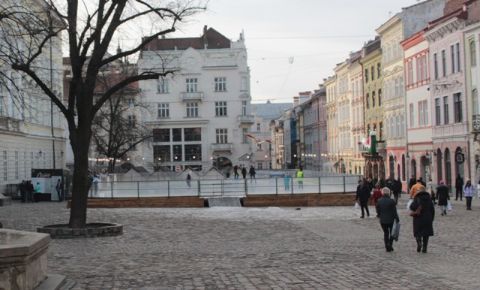 У Львові на тиждень продовжили дистанційне навчання для учнів старших класів