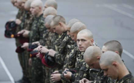 Більша половина призовників не придатні до військової служби – нардеп