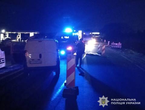 Поблизу Львова водій Citroen Nemo на смерть збив пішохода