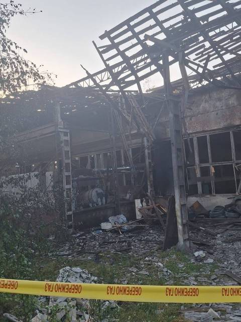 Складське приміщення зруйновано у Львові внаслідок ракетного обстрілу