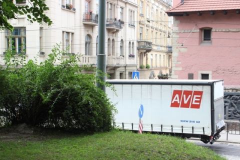 АВЕ Львів перевантажуватиме сміття на вулиці Північній до червня