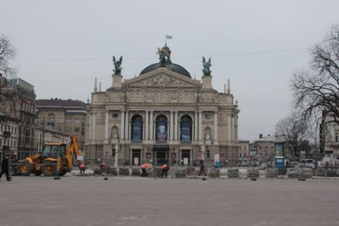 З 9 листопада у Львові закриють сухий фонтан біля Оперного театру