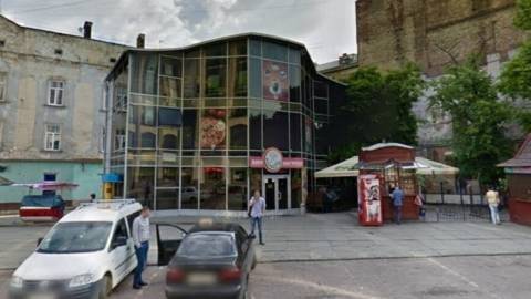 У Львові вирішили демонтувати самобуд навпроти Магнусу