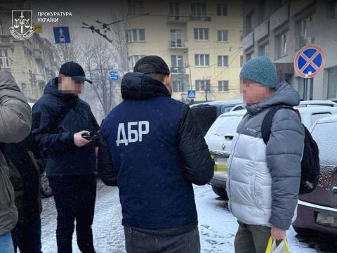 Львівському адвокату, який ошукав дружин захисників на мільйон гривень, загрожує до 12 років ув'язнення