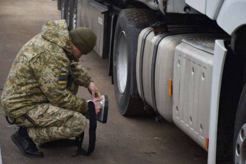 На кордоні з Польщею – черги з 45 авто