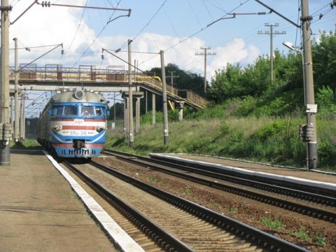 З початку року мешканці Львівщини все менше користуються залізницею і маршрутками
