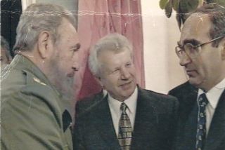 Сергій Борщевський під час візиту голови ВРУ О. Мороза до Гавани у 1997 році (фото з архіву С. Борщевського)