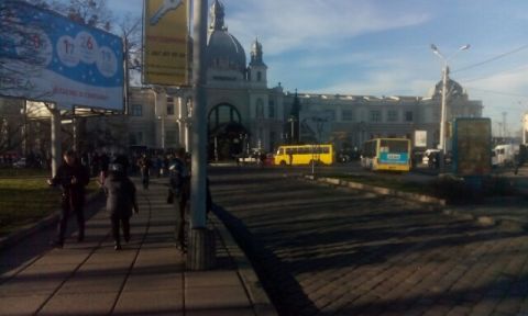 Анонім з Одеси повідомив про замінування головного вокзалу Львова