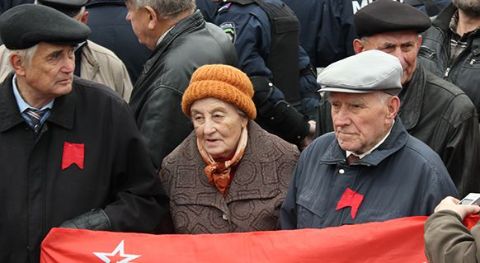 Свобода намагалася зірвати мітинг комуністів присвячений Жовтневій революції (ФОТО, ВІДЕО)