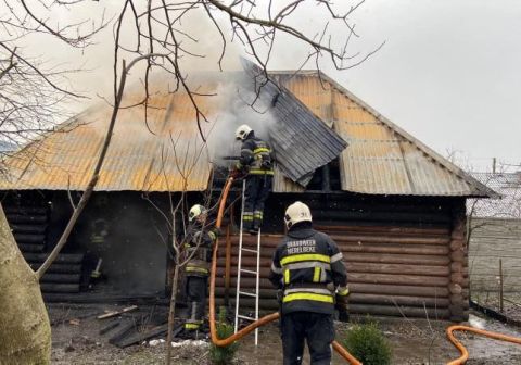 У Червонограді згоріла дерев'яна баня