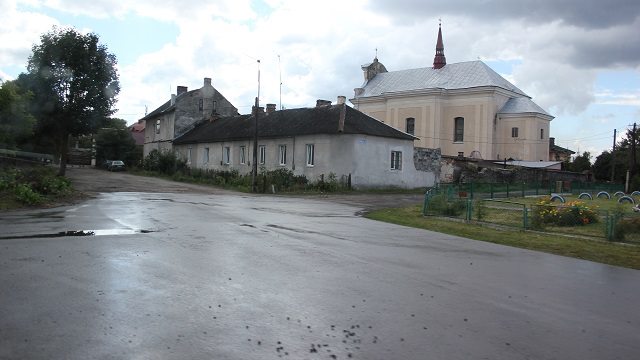 Рава-Руська міськрада незаконно надала підприємству землю вартістю 19 мільйонів