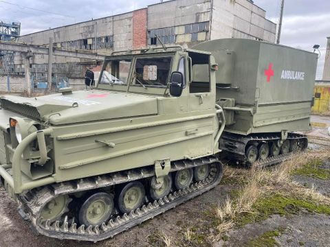 На заводі у Стрию для потреб ЗСУ модернізували амфібії Volvo шведського виробництва