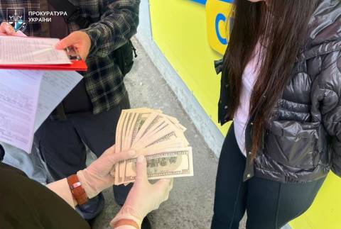 Стриянка вимагала 37 тисяч доларів за фіктичну медичну довідку для ухилянта