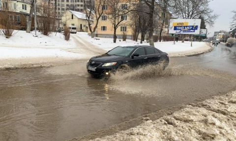 Трускавець через аварію на водогоні зі вчора залишається без водопостачання